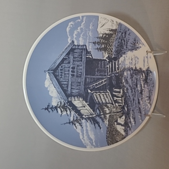 1964 Porsgrund Norway Winter Log Cabin Collectible Plate - Picture 1 of 6